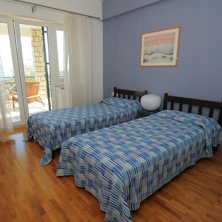 Apartment Kisic 3 Ičići Buitenkant foto