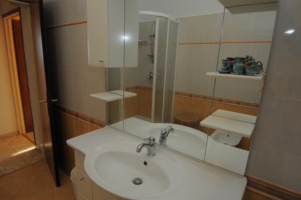 Apartment Kisic 3 Ičići Buitenkant foto